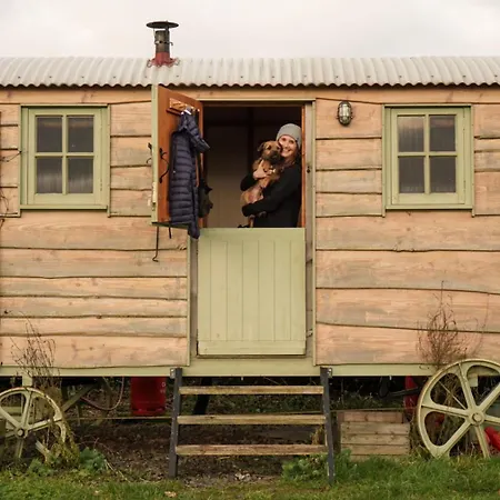 The Shepherds Hut Shrewsbury Exterior photo